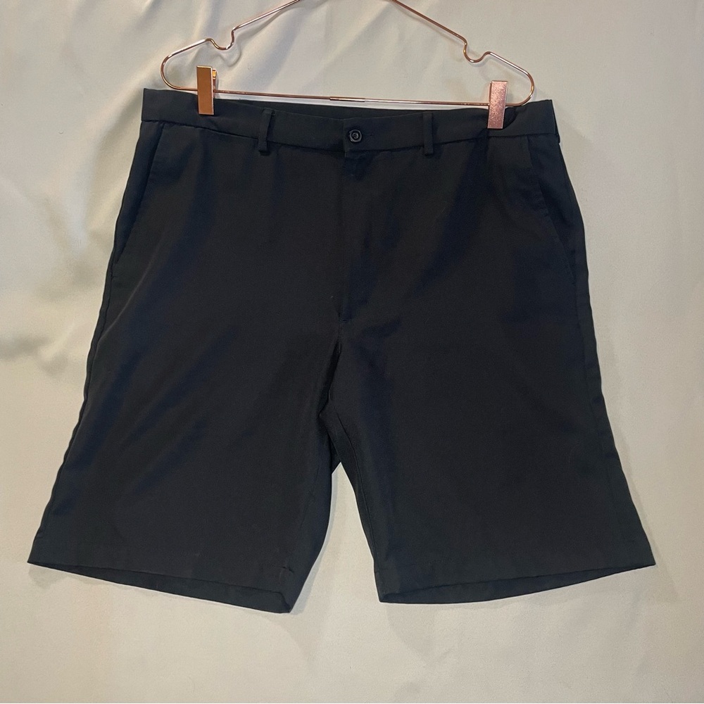 Ben Hogan Black Golf Shorts Flat‎ Front Performance Casual Shorts size 36